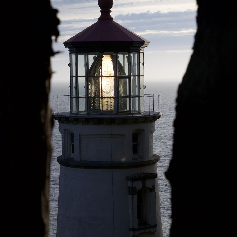 Heceta Head Lighthouse - Capturing the light from the lamp - Landmarks & Historical Buildings Near Me - Florence, Oregon Heceta Head Lighthouse - Capturing the light from the lamp - Landmarks & Historical Buildings Near Me - Florence, Oregon
