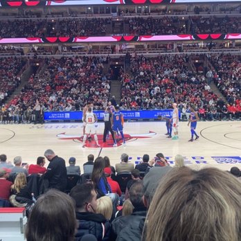 United Center - Stadiums & Arenas Near Me - Chicago, Illinois United Center - Stadiums & Arenas Near Me - Chicago, Illinois