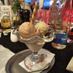 Pizzeria Bambi - Drei Kugeln Eis für 5,10 € sind ein besserer Deal als Eiskaffee für 8 €