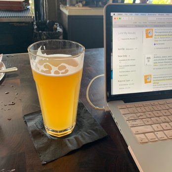 Federal Pizza - Sierra Nevada Hefe and free WiFi! - Pizza Near Me - Phoenix, Arizona Federal Pizza - Sierra Nevada Hefe and free WiFi! - Pizza Near Me - Phoenix, Arizona