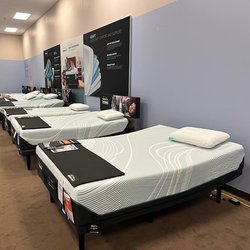 Slumberland Furniture - Muscatine