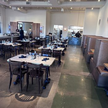 Miramonte - Seating - American Near Me - Tucson, Arizona