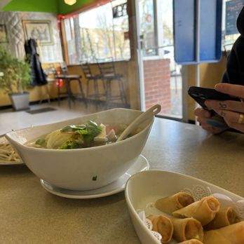Noodle N Thai - Thai Noodle Soup Fried Spring Rolls - Thai Near Me - Springfield, Oregon