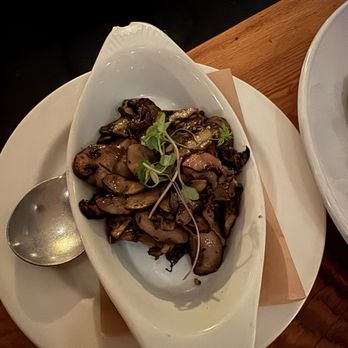 Entre Nous French Bistro - Mushroom Provencal - Wine Bars Near Me - Pasadena, California Entre Nous French Bistro - Mushroom Provencal - Wine Bars Near Me - Pasadena, California