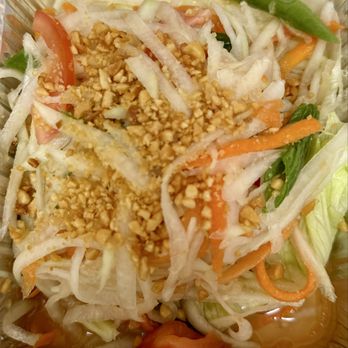 LoveMama - Papaya Salad - Thai Near Me - New York, New York LoveMama - Papaya Salad - Thai Near Me - New York, New York