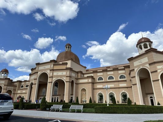 Sight & Sound Theatres by null