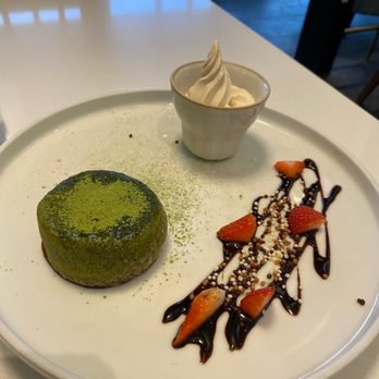 Cafe Bon Bon - MATCHA LAVA CAKE - Coffee & Tea Near Me - Richmond Hill, Ontario