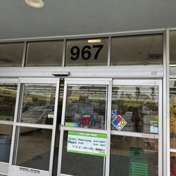 Dollar Tree - Walking in.....