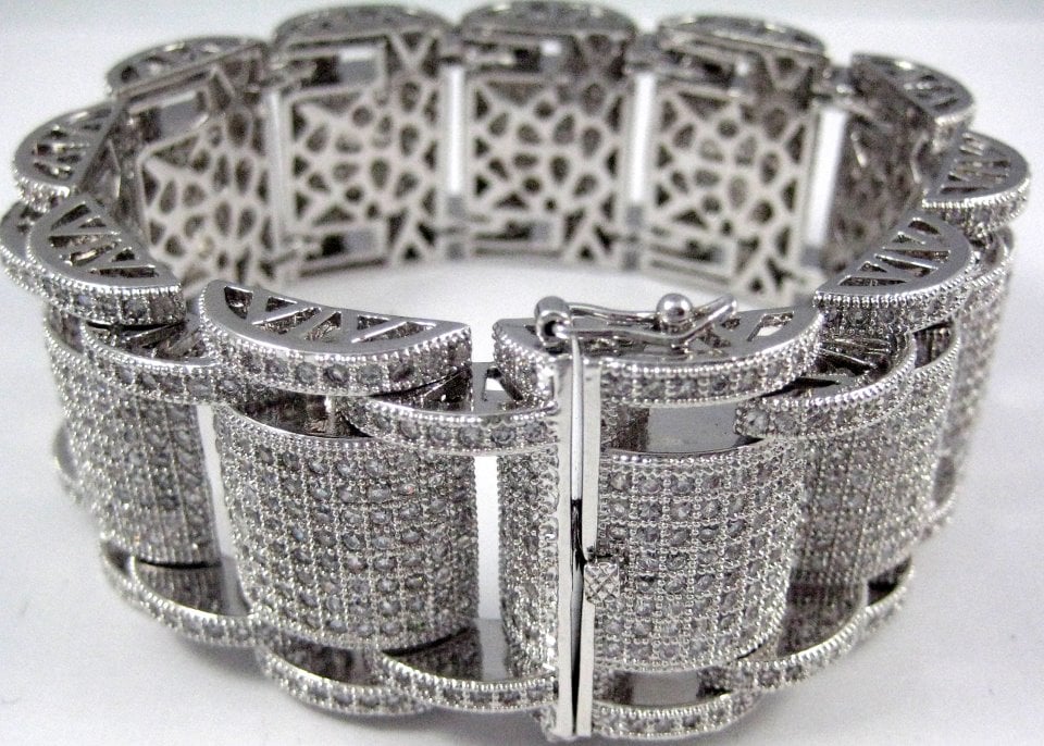 GOLD TIME Updated August 2024 17 Photos 2100 S W S Young Dr, Killeen, Texas Jewelry