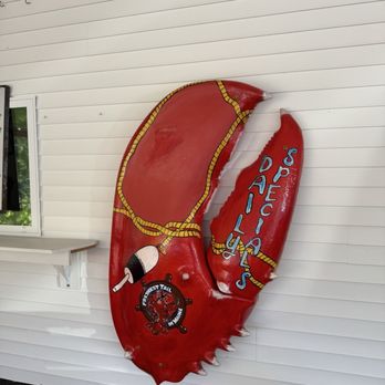 McLaughlin Seafood - Crusher claw decor - Seafood Markets Near Me - Bangor, Maine McLaughlin Seafood - Crusher claw decor - Seafood Markets Near Me - Bangor, Maine