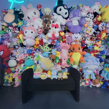Kawaii Klaws - The wins on the bench! - Arcades Near Me - West Covina, California Kawaii Klaws - The wins on the bench! - Arcades Near Me - West Covina, California