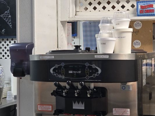 Whip'n Dip Ice Cream Shop by null