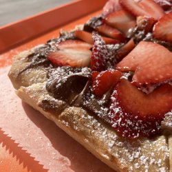 Journey Pizza - Nutella with strawberries