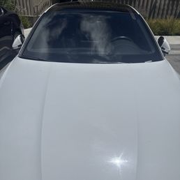 2018 Audi with front facing cámara sensors.
