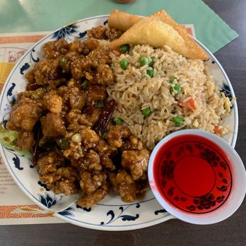 Wah Shine - General Tao chicken lunch with fried rice aka my new favorite - Chinese Near Me - Vacaville, California Wah Shine - General Tao chicken lunch with fried rice aka my new favorite - Chinese Near Me - Vacaville, California