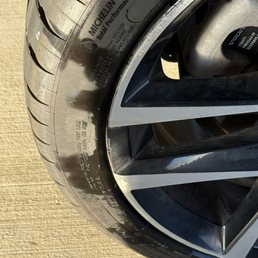 This is the tire shine I got with the platinum package. Easy to spot where it went on and the large surface that got nothing tire shine. This is the tire shine I got with the platinum package. Easy to spot where it went on and the large surface that got nothing tire shine.