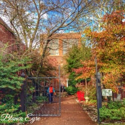 Fayetteville Lincoln County Museum - Please enter through the Courtyard