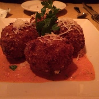 The Cheesecake Factory - Fried Mac and cheese - Desserts Near Me - Hackensack, New Jersey