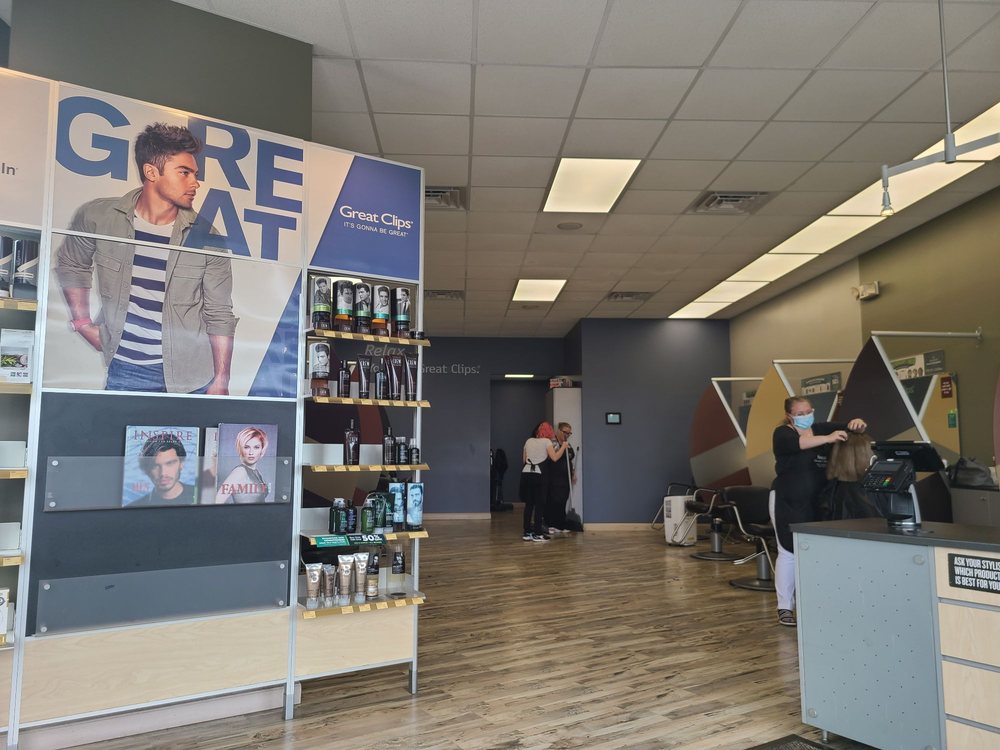 GREAT CLIPS Updated August 2024 15 Photos & 17 Reviews 248 S
