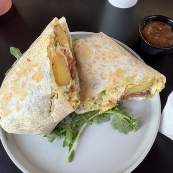 Everyday Eatery - Bacon Breakfast Burrito - Cafes Near Me - Irvine, California
