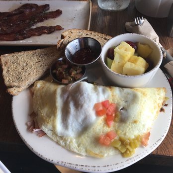 First Watch - My Tri-Athelete - Egg white omelette onions ham green chilies, tomatoes with side of fruit and pico - Breakfast & Brunch Near Me - Pearland, Texas