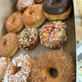 Wen’s Donuts & Bakery - Delicious donuts - Donuts Near Me - South El Monte, California Wen’s Donuts & Bakery - Delicious donuts - Donuts Near Me - South El Monte, California