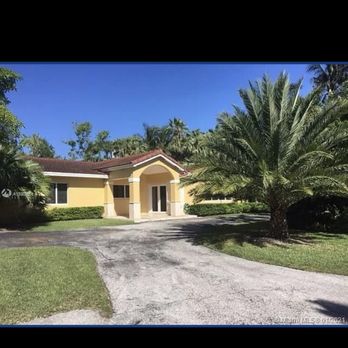 Flamingo Painting - Before picture - Painters Near Me - Miami, Florida Flamingo Painting - Before picture - Painters Near Me - Miami, Florida