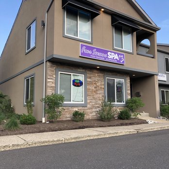 Four Seasons Spa & Massage - Store front - Massage Near Me - Warminster, Pennsylvania
