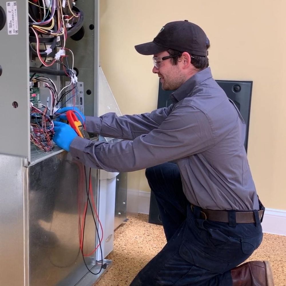 Slide of Trademasters Service