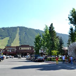 Jackson Hole Reservations - Downtown Jackson