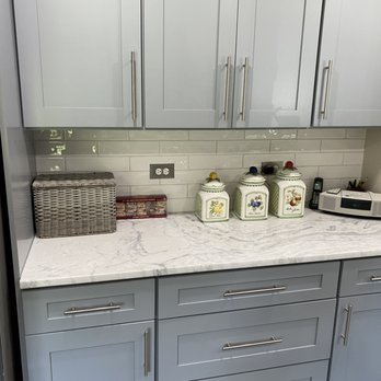Kenosha Racine Granite - Counter not lit up - Countertop Installation Near Me - Kenosha, Wisconsin Kenosha Racine Granite - Counter not lit up - Countertop Installation Near Me - Kenosha, Wisconsin