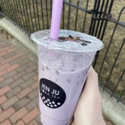 Jen Ju Boba Tea - Another Taro Milk Tea / Tapioca Boba.