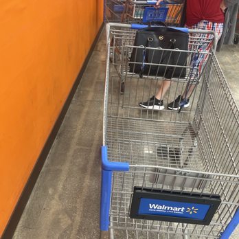 Walmart Supercenter - No quieren devolver algunos artículos - Department Stores Near Me - Kendall, Florida Walmart Supercenter - No quieren devolver algunos artículos - Department Stores Near Me - Kendall, Florida