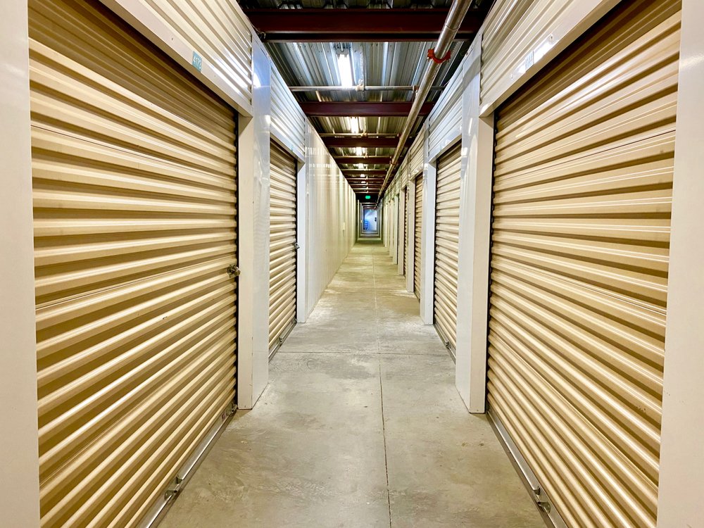 CALABASAS SELF STORAGE Updated August 2024 4200 Shadow Hills Rd