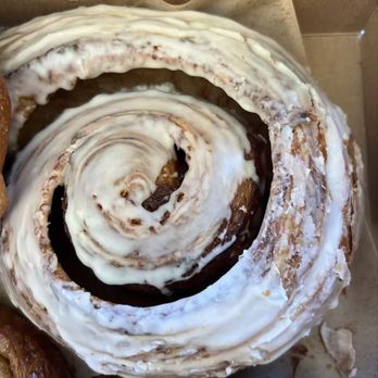 Petitgrain Boulangerie - Cinnamon Roll $6.50 - Bakeries Near Me - Santa Monica, California Petitgrain Boulangerie - Cinnamon Roll $6.50 - Bakeries Near Me - Santa Monica, California