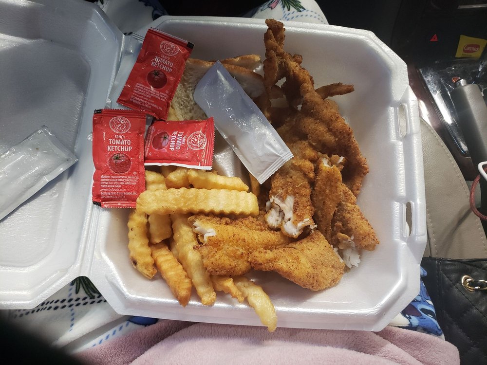 HOT WINGS HEAVEN Updated June 2024 12 Photos 431 First St, Delhi