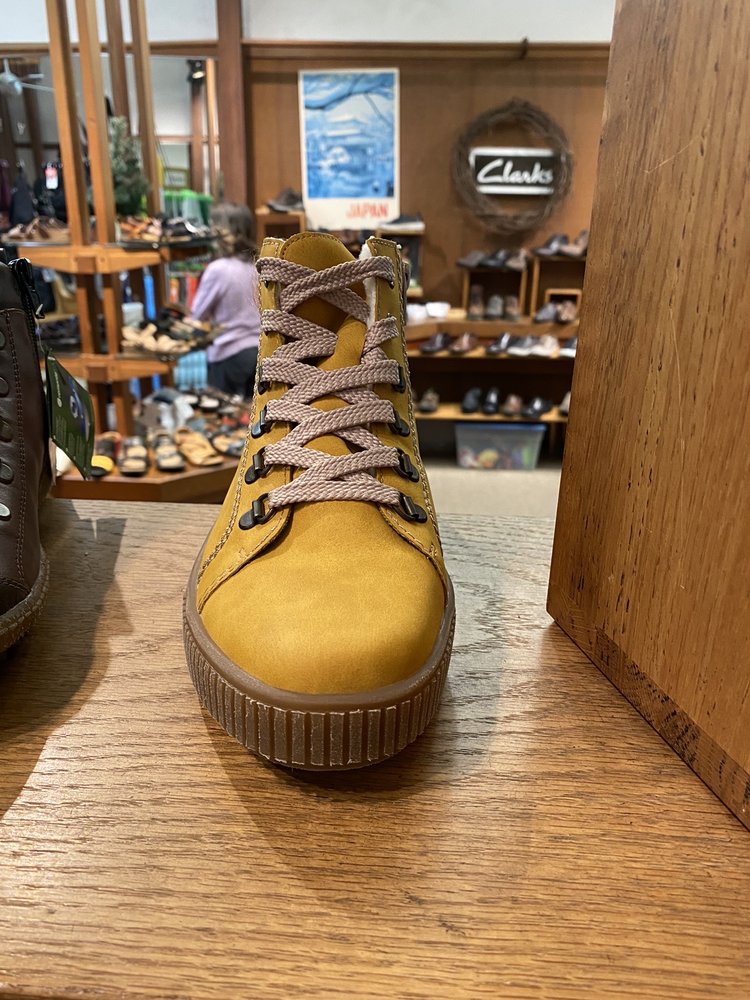 THE WALK SHOP 21 Photos & 160 Reviews Shoe Stores 2120 Vine St