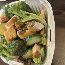 The Bodega and Café - Side salad instead fries. Tasty!