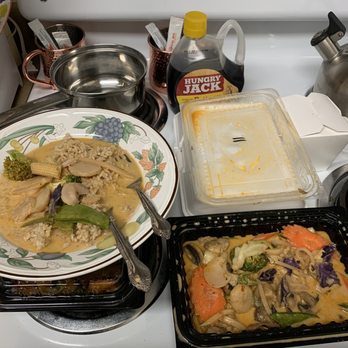 TN Thai Bistro - Curry veggies minus the tofu - Thai Near Me - Grosse Pointe, Michigan