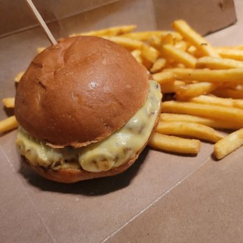 Eddie Fine Burgers - Lourdes, MG Eddie Fine Burgers - Lourdes, MG