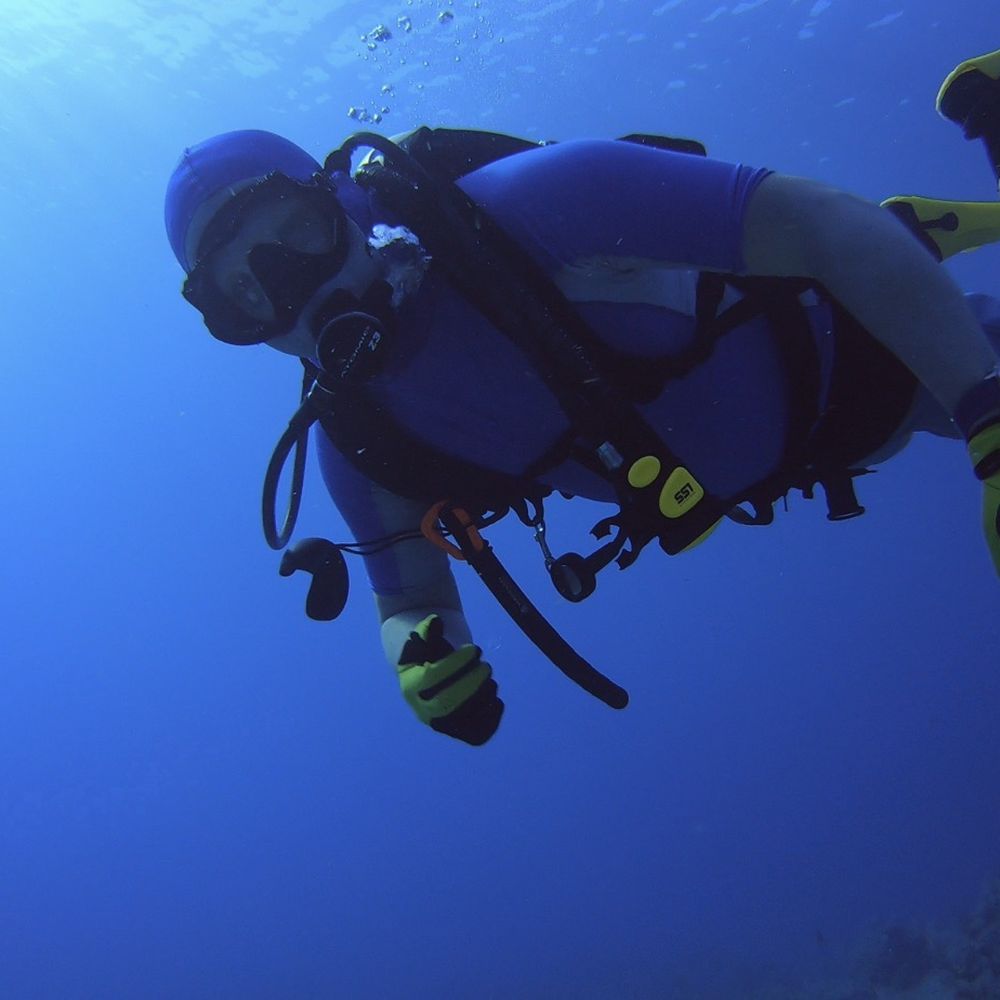 Rainbow Reef Dive Center - Testing my new gear bought at the rainbow reef dive shop, thank you Jason.. - Scuba Diving Near Me - Key Largo, Florida Rainbow Reef Dive Center - Testing my new gear bought at the rainbow reef dive shop, thank you Jason.. - Scuba Diving Near Me - Key Largo, Florida