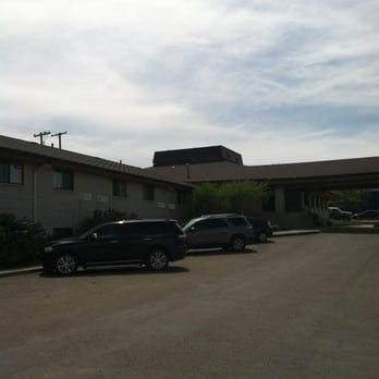 Chinook Motor Inn - West side, entry - Hotels Near Me - Chinook, Montana Chinook Motor Inn - West side, entry - Hotels Near Me - Chinook, Montana