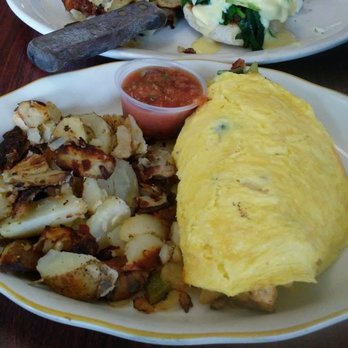 Scrambled Eggs Cafe - Chicken enchilada omelet, eggs benedict florentine and country potatoes - Cafes Near Me - Simi Valley, California Scrambled Eggs Cafe - Chicken enchilada omelet, eggs benedict florentine and country potatoes - Cafes Near Me - Simi Valley, California
