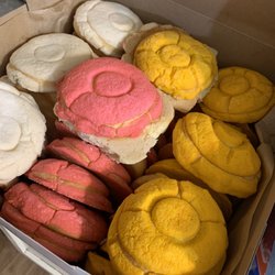 Robert's Bakery - Dessert