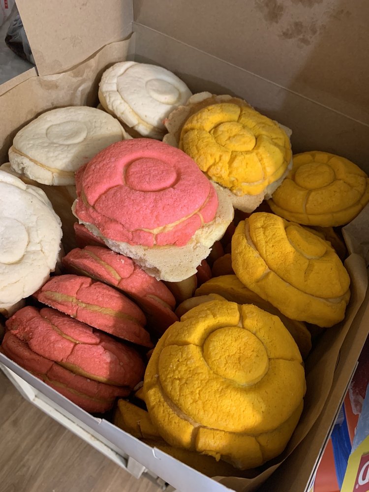 ROBERT’S BAKERY Updated September 2024 121 S 7th Ave, Crystal City