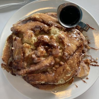 Staks Pancake Kitchen - Memphis - Cinnamon roll pancake - American Near Me - Memphis, Tennessee Staks Pancake Kitchen - Memphis - Cinnamon roll pancake - American Near Me - Memphis, Tennessee