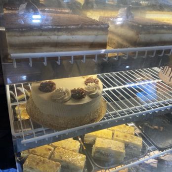 Party Cake Bakery - Cake time - Bakeries Near Me - Miami, Florida Party Cake Bakery - Cake time - Bakeries Near Me - Miami, Florida