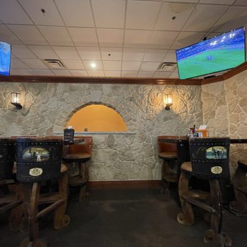 Dos Amigos - Dining room - Mexican Near Me - Milford, Ohio