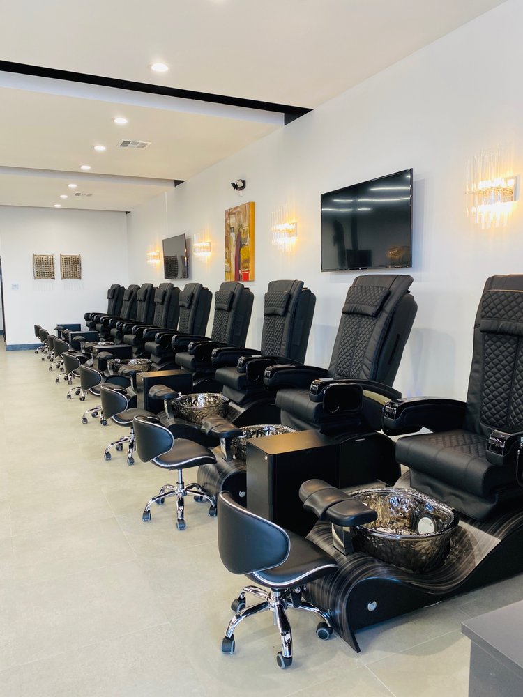 NINI NAIL BAR CLOSED Updated June 2024 36 Photos & 28 Reviews