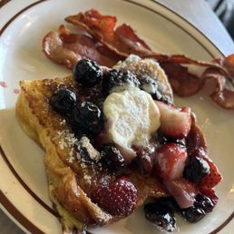 French Toast with Berries and Mascarpone